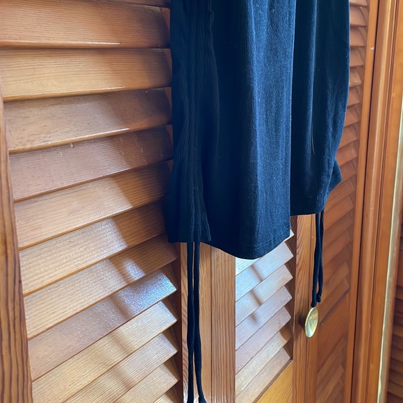 Adjustable Ribbed Tank - Picture 3 of 4